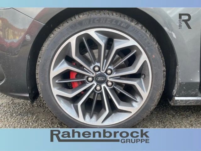 Ford Focus EcoBoost ST Line Wagon