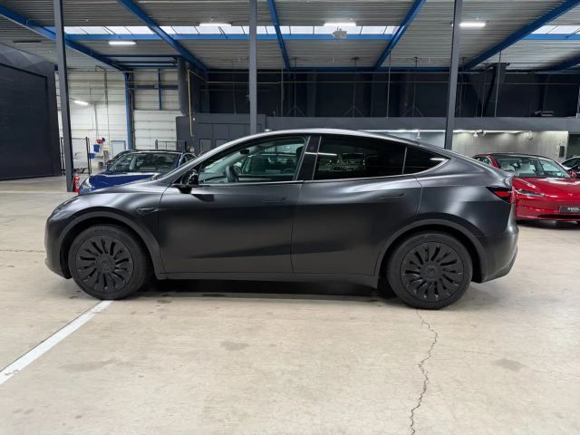 Tesla Model Y REAR WHEEL DRIVE - FULL WRAP - AUTOPILOT