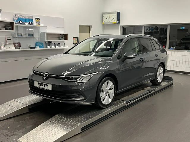 Volkswagen Golf 1.5 eTSI DSG Golf VIII Variant