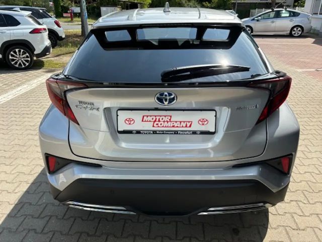 Toyota C-HR Hybride Team D