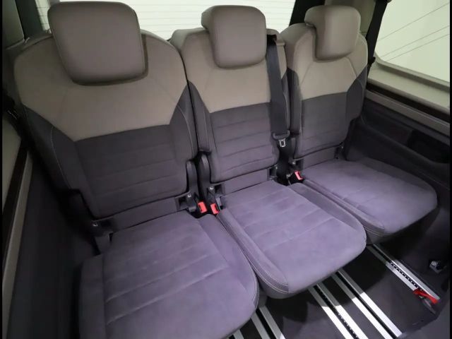 Volkswagen Multivan 2.0 TDI DSG Style T7