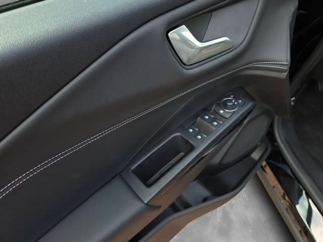 Ford Puma EcoBoost Titanium