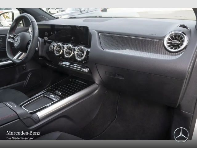 Mercedes-Benz GLA 180 AMG Line