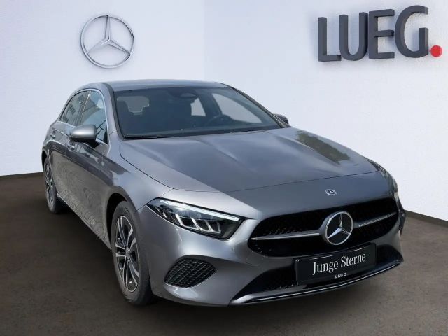 Mercedes-Benz A 180 Progressive