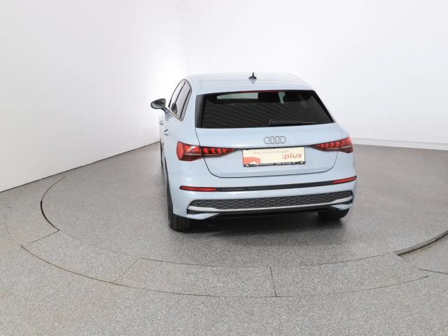 Audi A3 30 TFSI Sedan