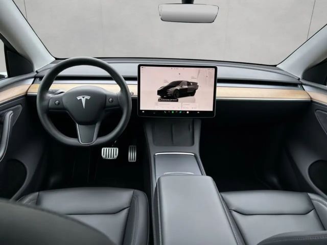 Tesla Model Y AWD Dual Motor Performance