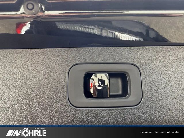 Mercedes-Benz E 200 AMG Line Estate