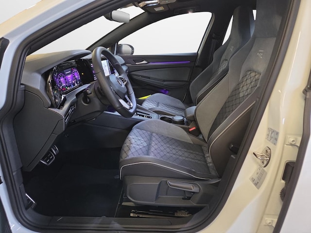 Volkswagen Golf 1.5 eTSI DSG R-Line