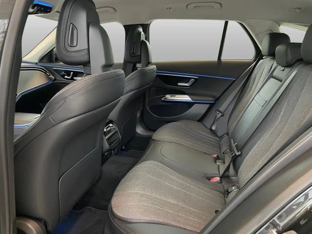 Mercedes-Benz E 200 AVANTGARDE Estate