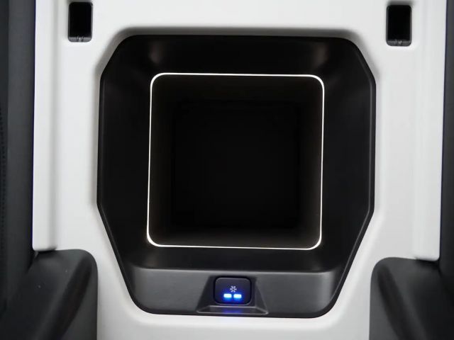 Land Rover Defender 3.0 Dynamic SE