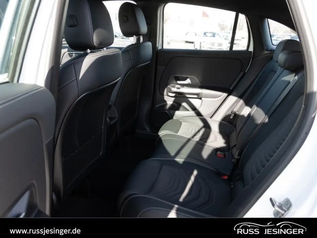 Mercedes-Benz GLA 180 Progressive