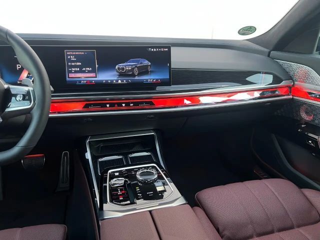 BMW 740 740d M-Sport Sedan xDrive