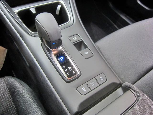 Lexus LBX 1.5 Hybrid Klimaautomatik, Kamera, BT,