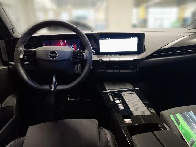 Opel Astra Sports Tourer Ultimate