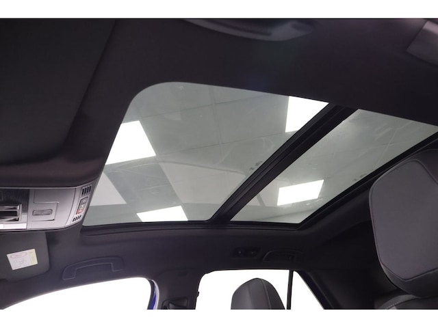 Volkswagen T-Roc 1.5 TSI DSG R-Line