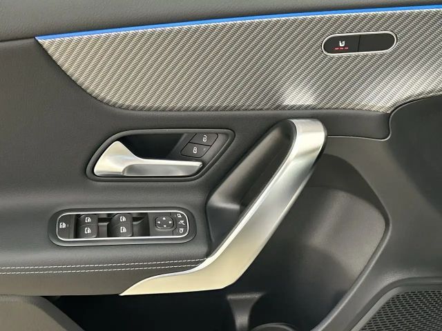 Mercedes-Benz A 180 Hatchback Progressive