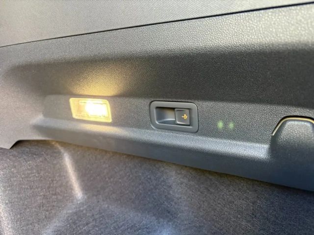 Ford Capri Extended range Premium