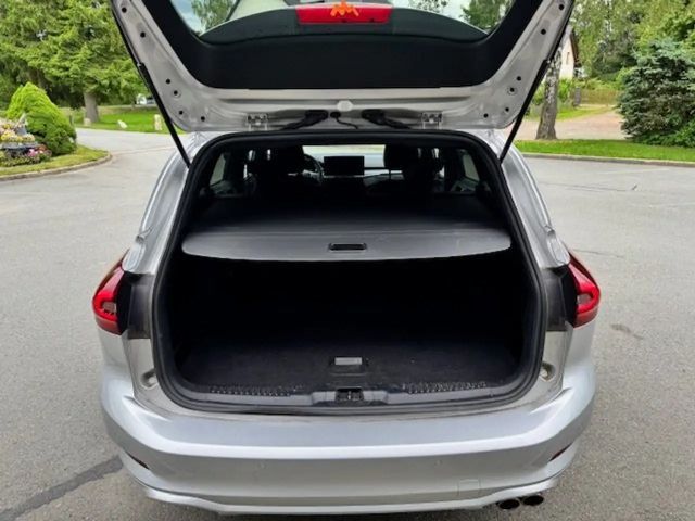 Ford Focus ST Line Wagon