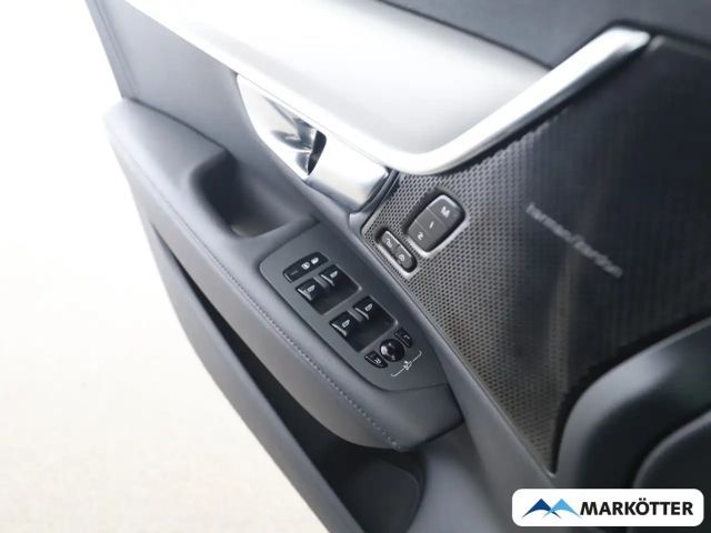 Volvo V90 AWD Dark Plus T6