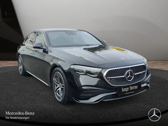 Mercedes-Benz E 220 AMG Line E 220 d Sedan