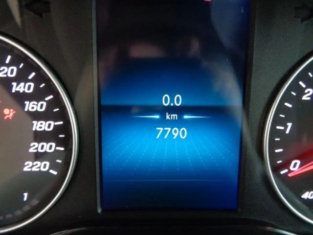 Mercedes-Benz T 180 T 180 NAVI,LED,KAMERA,SPUR,TW,NP:44.481,-EURO