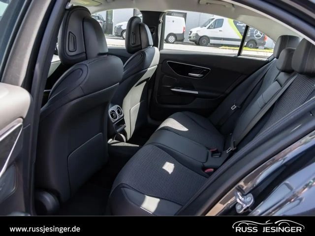 Mercedes-Benz C 200 AVANTGARDE Sedan