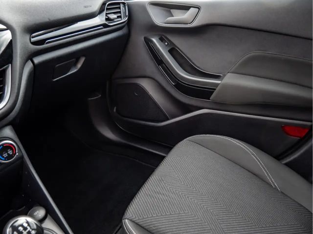 Ford Fiesta C & C 5D 1.1L 75PS M5 SITZHEIZUNG LED