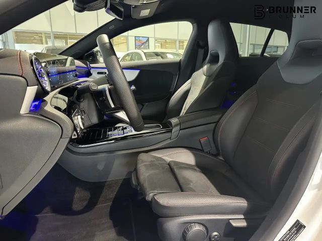 Mercedes-Benz CLA 250 4MATIC AMG Line