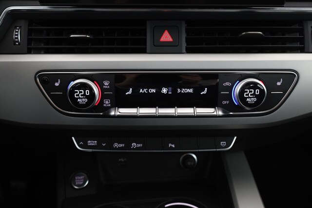 Audi A4 40 TDI Quattro S-Tronic Sedan