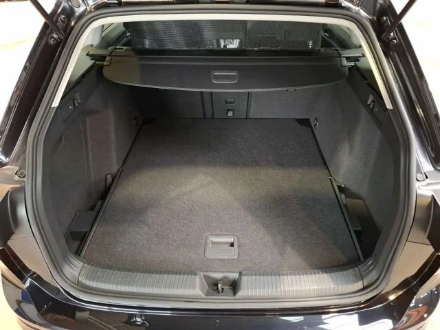 Volkswagen Golf 1.0 TSI Life