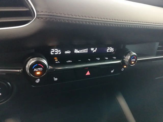 Mazda 3 G140 AT CENTRE-LINE 2,5L Hubraum