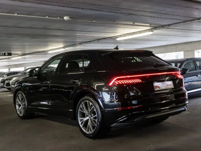 Audi Q8 55 TFSI Hybride Quattro