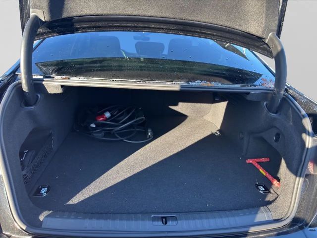 Audi A6 Hybride Quattro S-Line Sedan