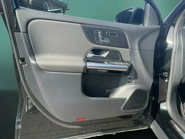 Mercedes-Benz EQA 350 4MATIC AMG Line