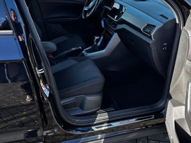 Volkswagen T-Cross Active