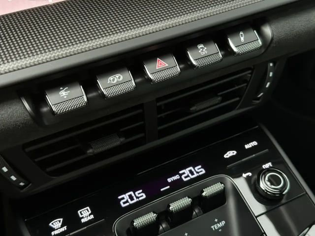 Porsche 992 4 Cabrio GTS Targa