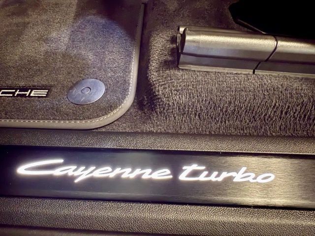 Porsche Cayenne E-Hybrid Turbo