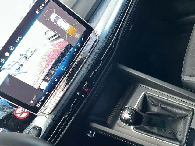 Volkswagen Golf 1.5 TSI Variant