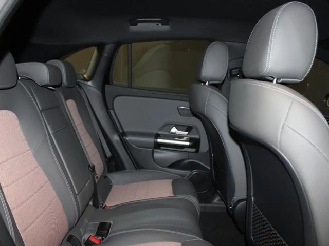 Mercedes-Benz EQA 350 4MATIC Electric Art