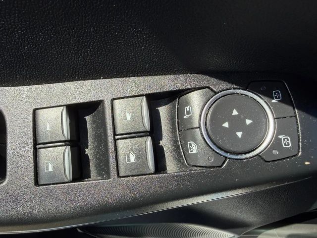 Ford Puma EcoBoost Titanium