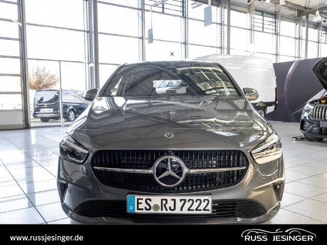 Mercedes-Benz B 220 4MATIC Sedan