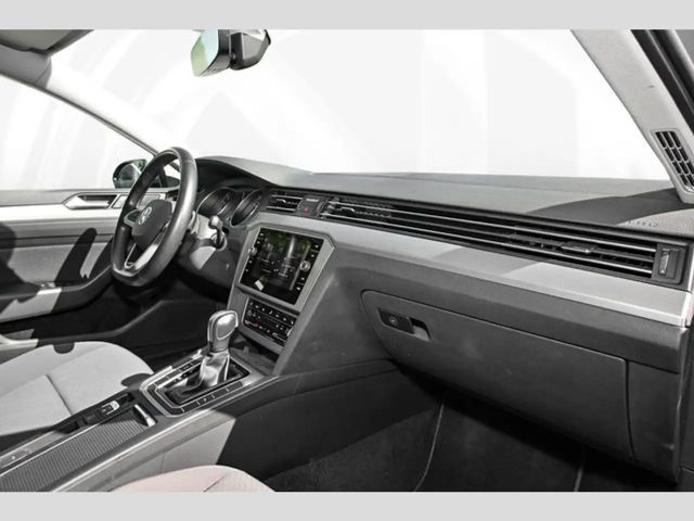 Volkswagen Passat 1.5 eTSI DSG Variant