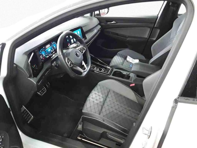 Volkswagen Golf 1.5 eTSI DSG Golf VIII R-Line