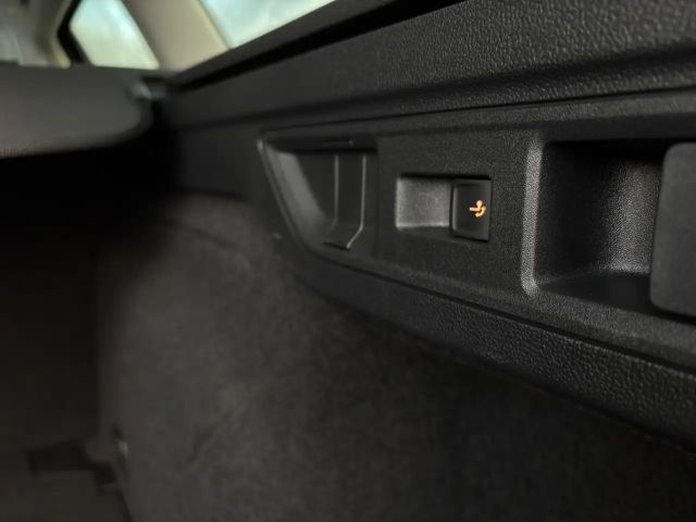 Volkswagen Passat 2.0 TDI Business DSG Variant