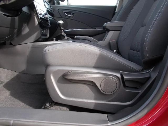 SsangYong Tivoli Grand Quarz1.5T Navi Sitzh. Kamera PDC