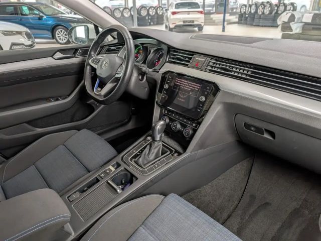 Volkswagen Passat DSG GTE Variant