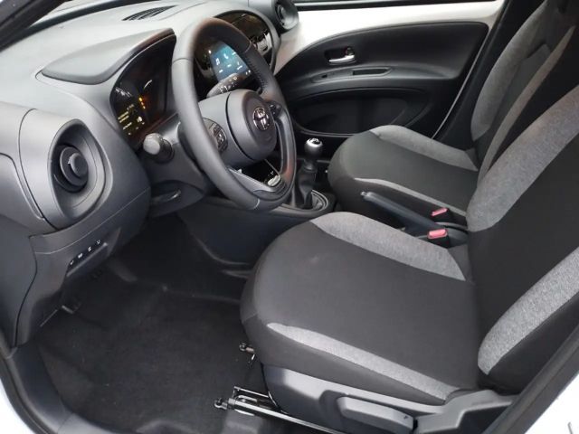 Toyota Aygo X Business Hatchback