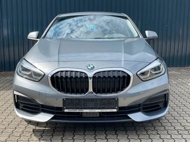 BMW 116 116i 5-deurs Sedan