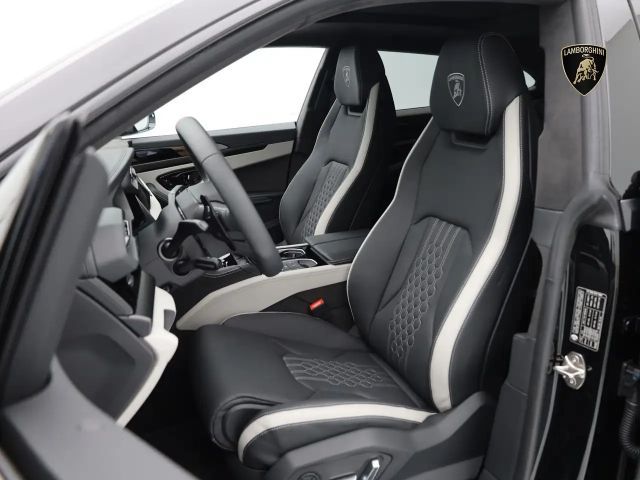Lamborghini Urus SE MY25 I 23" I AHK I B&O I PANO