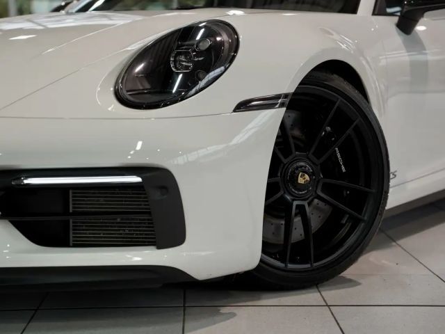 Porsche 911 Carrera Coupé GTS